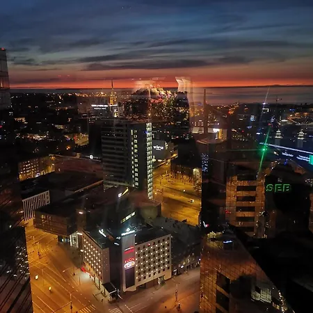 Centre Sky View On 27th Floor Daire Tallinn